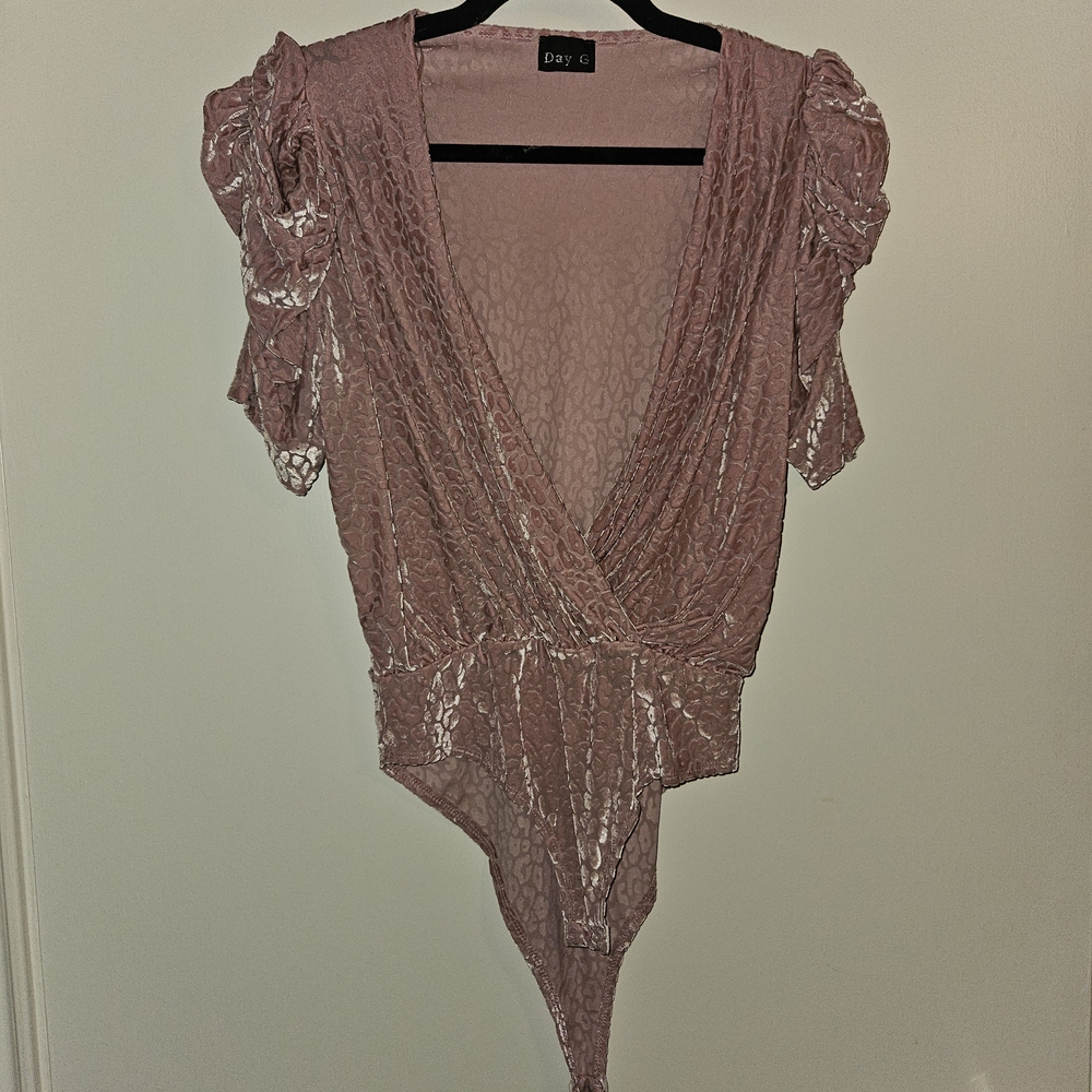 Women's Pink Leopard Top